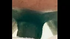 Jouer La figa bagnata di BBW MILF viene distrutta da una BBC mentre succhia le dita dei piedi