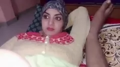 Abspielen Heiße indische Tante Radha786 wird in Doggystyle cremig