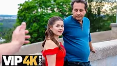 Redare Serina Gomez, fiica curbată a lui tati vitreg, își vinde păsărica pentru 4K