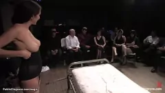 تشغيل اختراق مزدوج بين الأعراق المتشددين في الأماكن العامة: العبودية والهيمنة والصنم الاستعراضي مع بوبي ستار والأميرة دونا