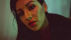 Afspelen Achter de schermen van de fotoshoot van Mariana Martix: deel 2 - Grote kont, grote natuurlijke tieten en hete tienerseks