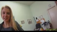 Oynat Erkek kişi ergen alina yayılıyor