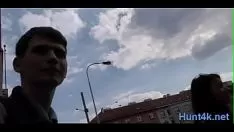 Redare Persoana iubită optimistă, uimit de o explozie vertiginoasă